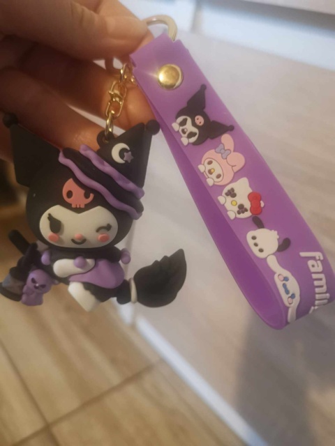 Brelok breloczek do kluczy zawieszka KUROMI silikon Brelok breloczek do kluczy zawieszka KUROMI silikon